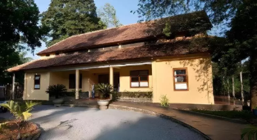 FOREST FLOOR LODGE